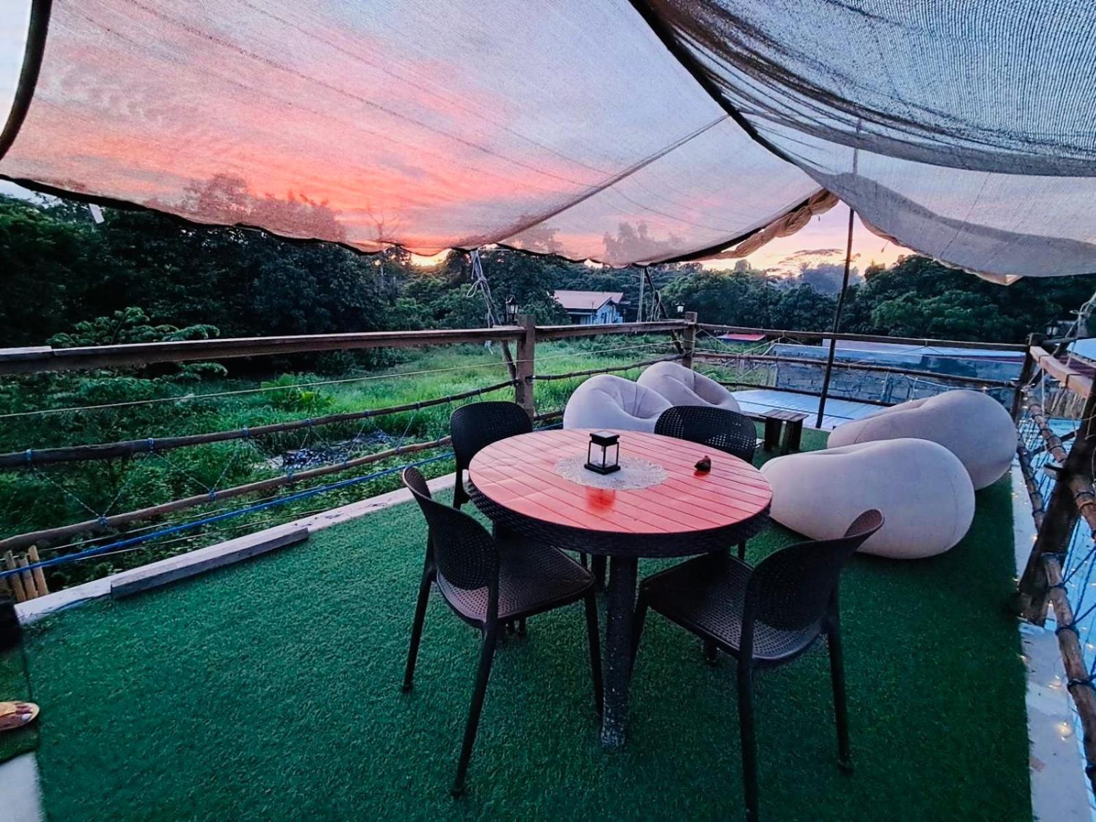 Happy Monkey Hostel Эль-Нидо Экстерьер фото